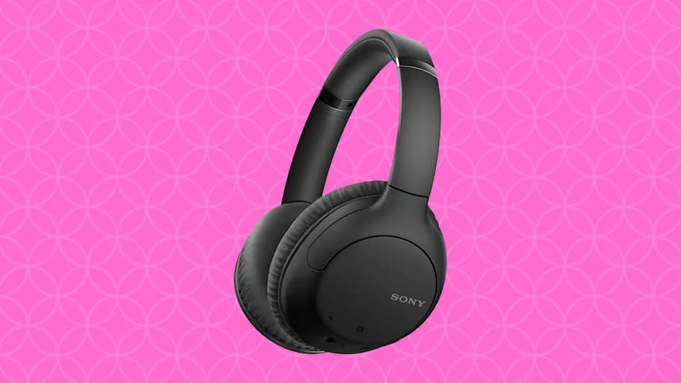 Lowest price ever: Get these Sony Noise-Canceling Headphones for just $78 — that's $122 off! (Photo: Amazon)