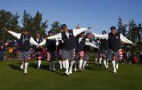 Team U.S. fans celebrate during the 40th Ryder Cup at Gleneagles in Scotland September 26, 2014. REUTERS/Eddie Keogh (BRITAIN - Tags: SPORT GOLF)