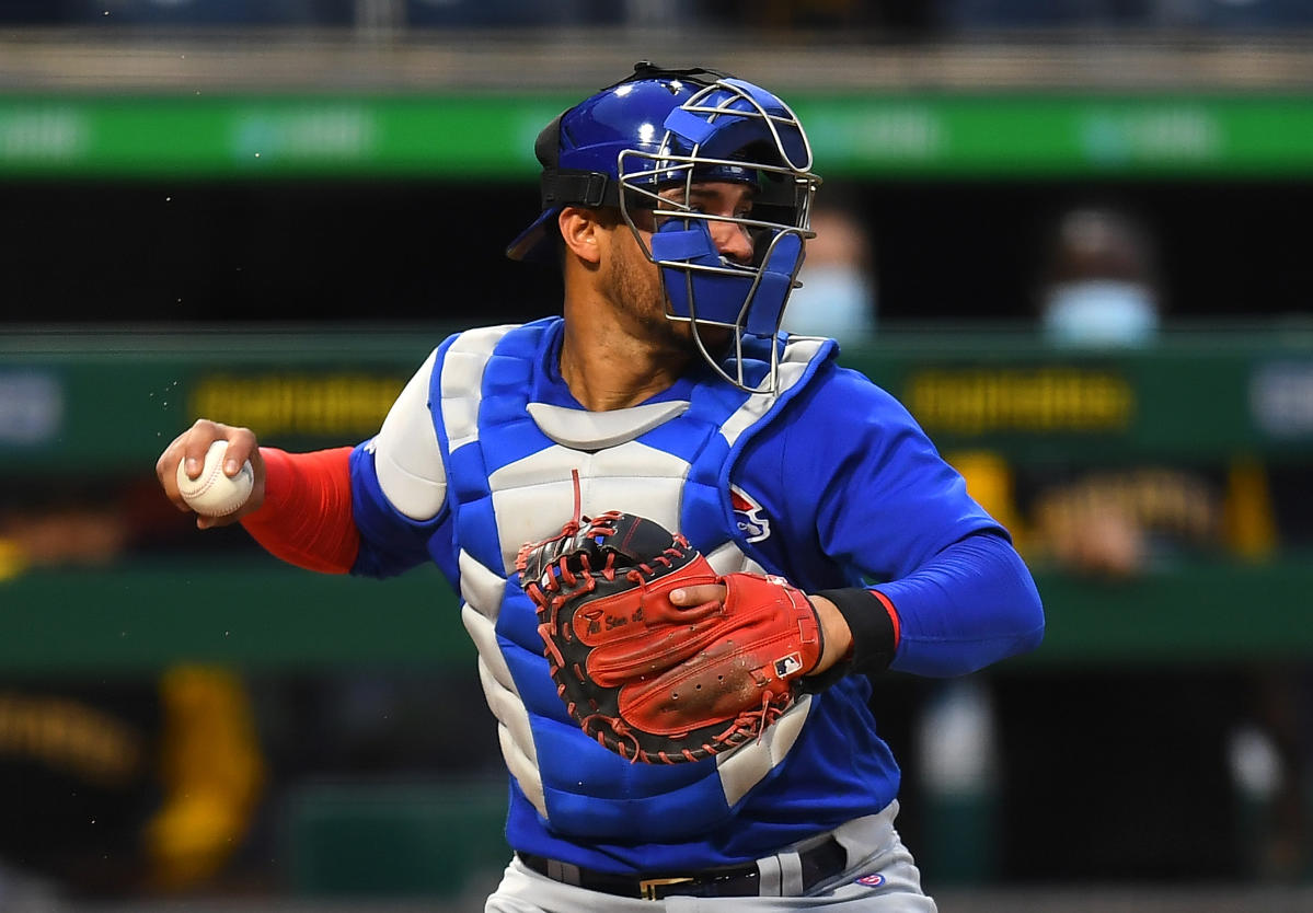 Cubs' Willson Contreras 'shushes' Brewers with clutch late-inning