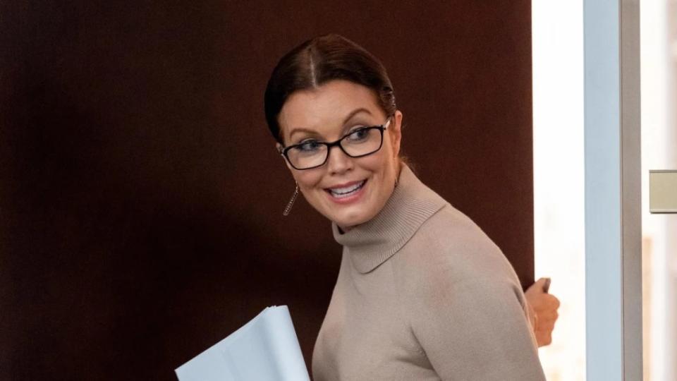 Vera (Bellamy Young), in “The Other Black Girl” (Photo by: Wilford Harwood/Hulu)