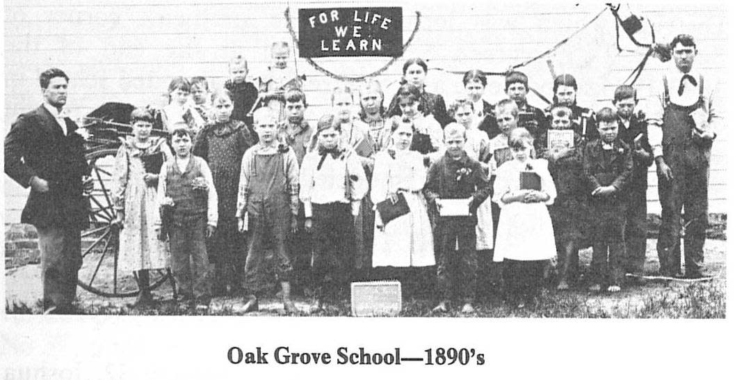 Students at Oak Grove School pose for a photo in the 1890s.