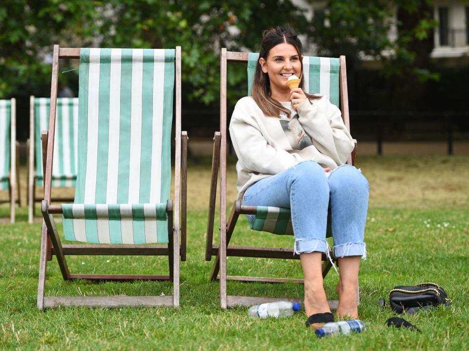 Thunderstorms will pummel Britain before a mini heatwave arrives with temperatures soaring up to 32C this weekend.A weather warning for thunderstorms covers central and eastern England and a warning for rain covers North Wales and northwest England until midday Tuesday.Forecasters warned of “challenging” conditions for the morning commute, with a risk of localised flooding, which could cause danger to life, and surface water on roads posing a hazard to motorists.Hastings saw 13mm of rain fall in one hour, while 10mm was recorded at Sandhurst, the Met Office said.Met Office meteorologist Simon Partridge said: “The storms have arrived along the south coast of England from the Isle of Wight to the Dover Strait with increasing amounts of thundery activity.“The storms will continue north-eastwards over parts of East Anglia and the Humber before edging out over the North Sea.“The early morning commute could be challenging, especially in areas north of London as that’s where the heaviest rain will be at that point.”Passengers using some southern routes have been advised to check for potential disruption to journeys.National Rail Enquiries said passengers on Gatwick Express, Great Northern, Southern and Thameslink services could be affected.The storms are being fed by an area of warm air that brought a muggy night for many – with temperatures only falling to 20C in some parts of the South East.And the mercury is expected to climb quickly after the lively weather moves through, with up to 27C expected in parts of the South on Tuesday afternoon.It will then turn more settled and increasingly hot and humid from Wednesday as temperatures rise into the high 20Cs and low 30Cs for many.Health alerts are already widely in place, with a 70 per cent chance of a heatwave from 6am on Thursday to 6pm on Saturday.Met Office forecaster Dan Suri said: “It’s going to get hot and humid for some from Wednesday, with the highest temperatures expected across southern and western parts of the UK. “Not everywhere will see the high temperatures, however, as an easterly breeze will keep North Sea coasts much cooler.“By the time we get to Saturday, however, North Sea coasts will join much of the rest of eastern UK in seeing temperatures of 27C to 32C.“Heatwave thresholds will therefore be met across some parts of the UK later this week and into the weekend.”The highest temperature on record for June is 35.6C recorded in London on 29 June 1957 and Southampton on 28 June 1976. With temperatures potentially reaching into the mid-30Cs for parts of the UK later this week, there is a chance the current record could be broken.Additional reporting by Press Association.