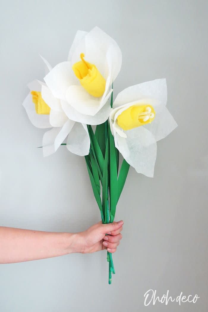 paper daffodils easter decorations
