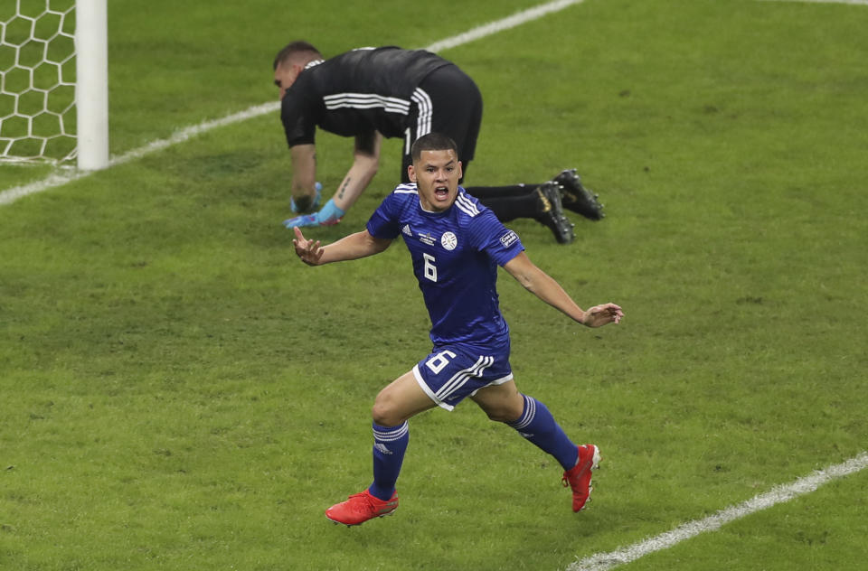 Paraguay's Richard Sanchez celebrates scoring his side's first goal against Argentina during a Copa America Group B soccer match at Mineirao stadium in Belo Horizonte, Brazil, Wednesday, June 19, 2019. (AP Photo/Ricardo Mazalan)