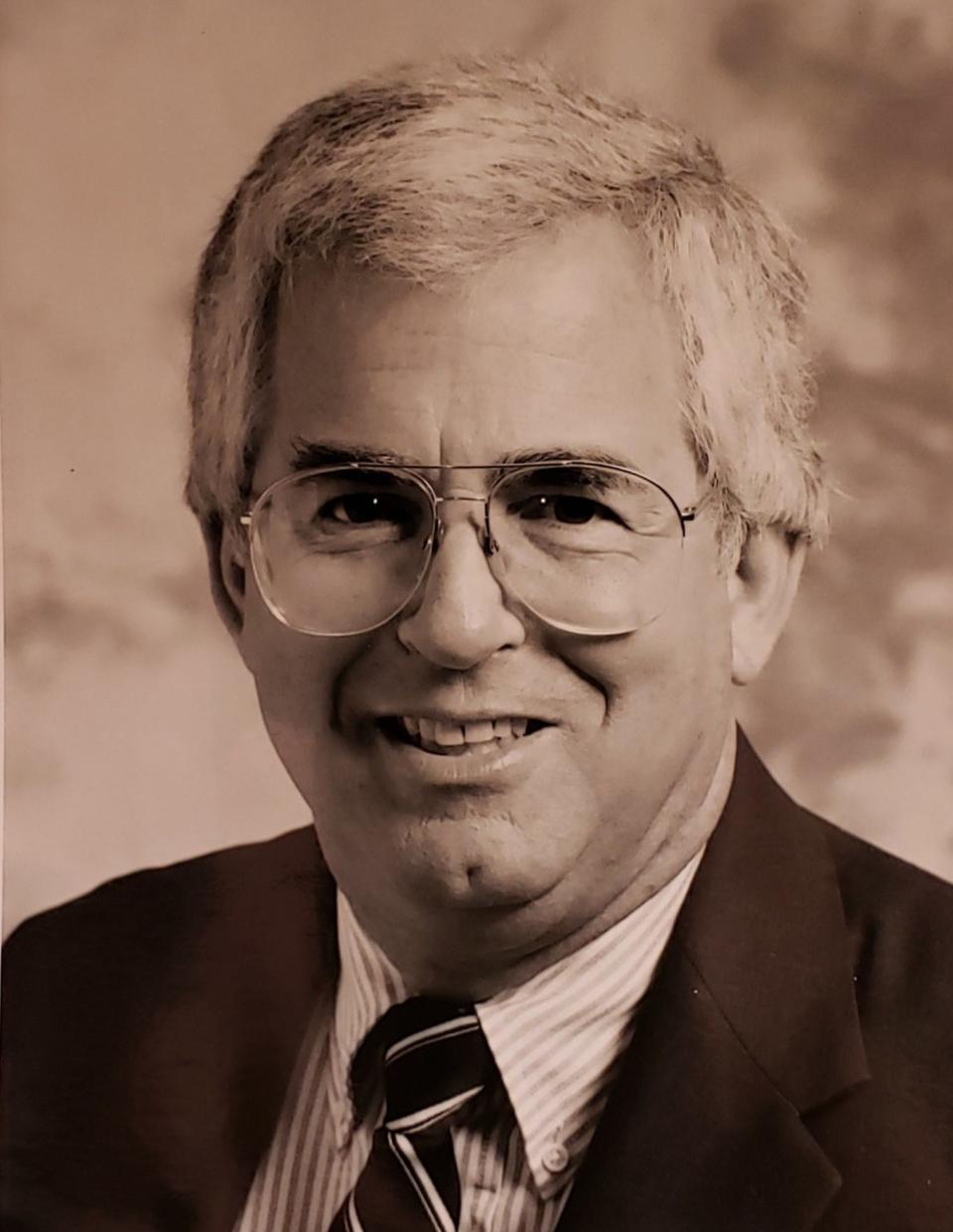 Headshot of Terry Kahn for his job at the VA.