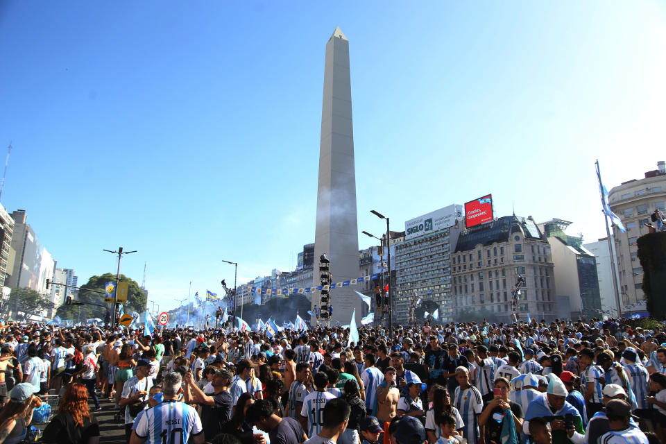 BUENOS AIRES, ARGENTINA - DECEMBER 18: Argentines celebrate the world championship in Qatar 2022 at the Obelisk after defeating France 4-2 in the final on penalties after drawing 3-3, in Buenos Aires, Argentina, on December 18, 2022. (Photo by Mariano Gabriel Sanchez/Anadolu Agency via Getty Images)
