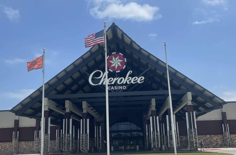 CAPTION: The Cherokee Nation and the U.S. flag fly outside the Cherokee Casino in Tahlequah, Okla. Absent is the state flag of Oklahoma. (Photo/Levi Rickert for Native News Online)