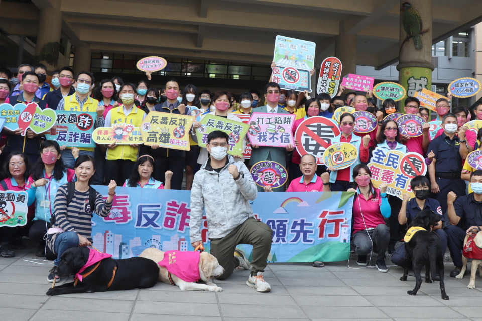 高市反毒教育行動車進校園 5000人次參與體驗活動