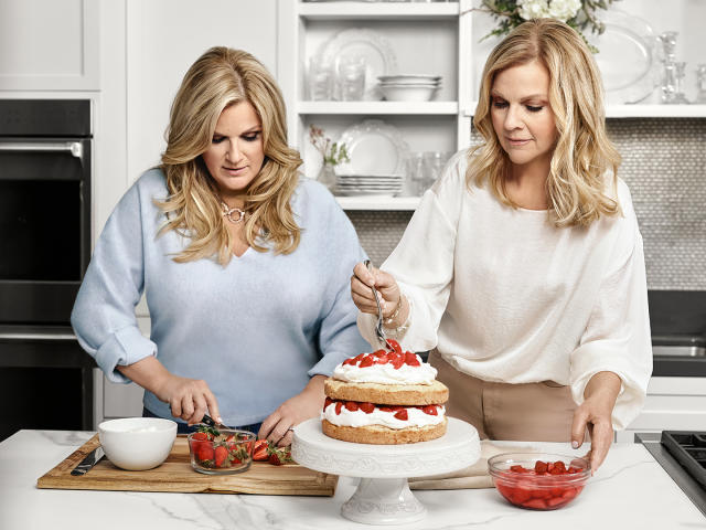 Trisha Yearwood Cookware Aet