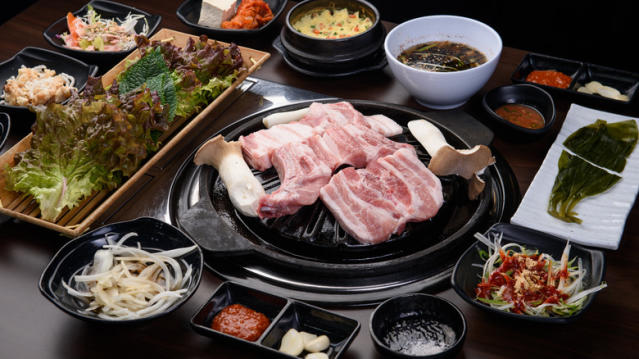 SOJU TIPS  Ordering Soju at a Korean BBQ Restaurant 