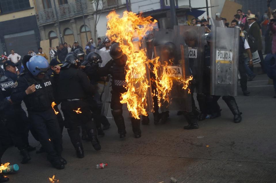 Mexico police protests ayotzinapa