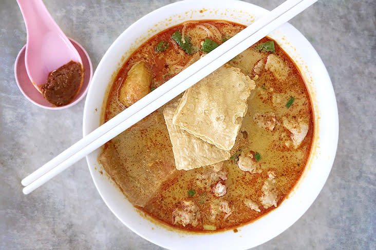 Curry mee at Noodle Time in Happy Garden. — Pictures by Kenny Mah