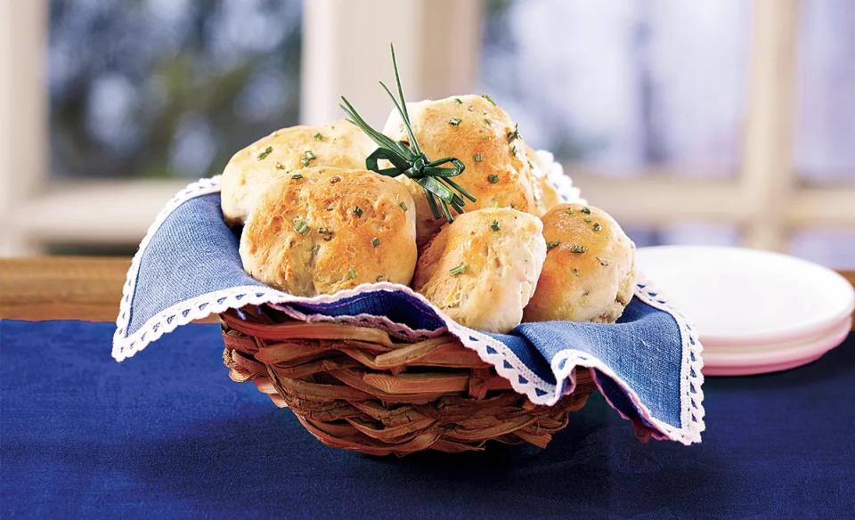 cheese biscuits with chive butter