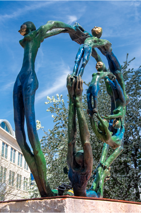 Second place for downtown Sioux Falls's annual SculptureWalk, "Voltereta" by Shohini Ghosh.