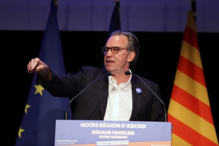 Renaud Muselier lors d'un meeting à Saint-Raphaël, le 5 juin 2021 - Valery HACHE © 2019 AFP