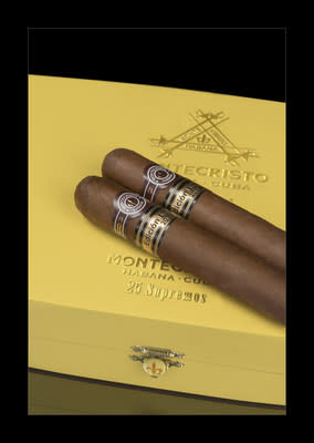 Montecristo Supremos box and habanos