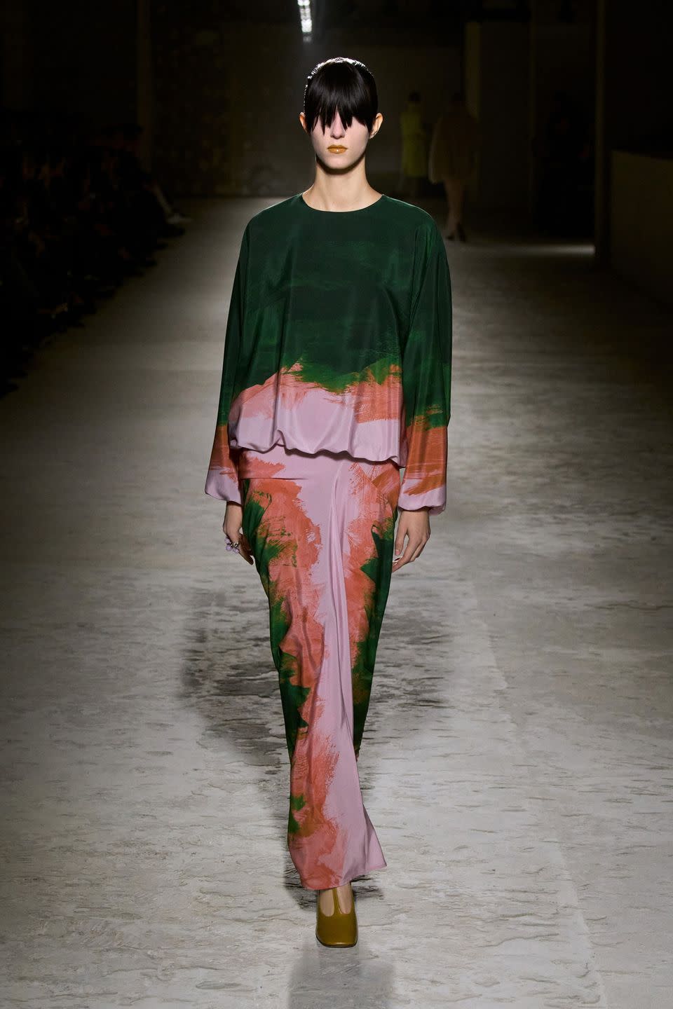 a look from dries van noten’s final women’s collection