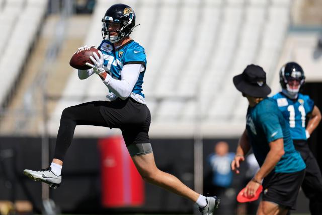 Jacksonville Jaguars first padded practice 2023 Everbank miller center