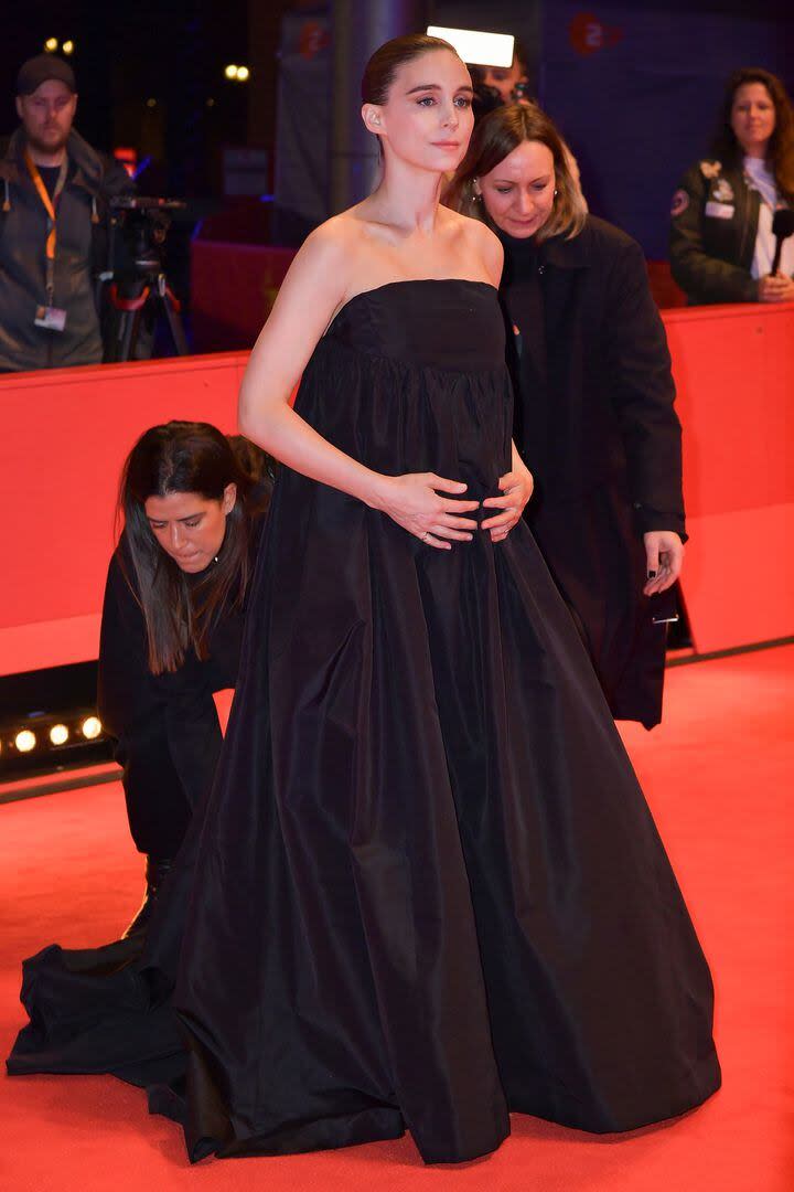 Rooney Mara muestra su embarazo en la alfombra roja del Festival de Cine de Berlín