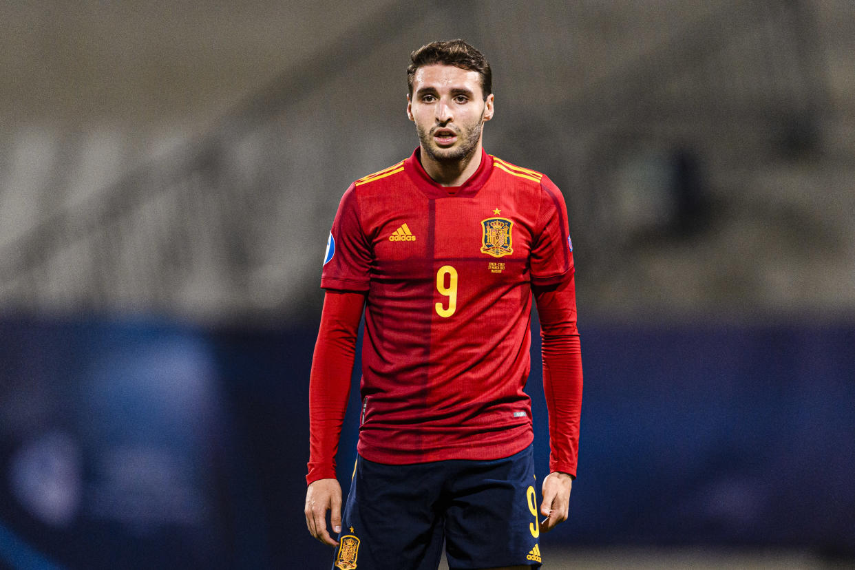 MARIBOR, SLOVENIA - MARCH 27: Abel Ruiz of Spain walks in the field during the 2021 UEFA European Under-21 Championship Group B match between Spain and Italy at Stadion Ljudski vrt on March 27, 2021 in Maribor, Slovenia. (Photo by Marcio Machado/Getty Images)