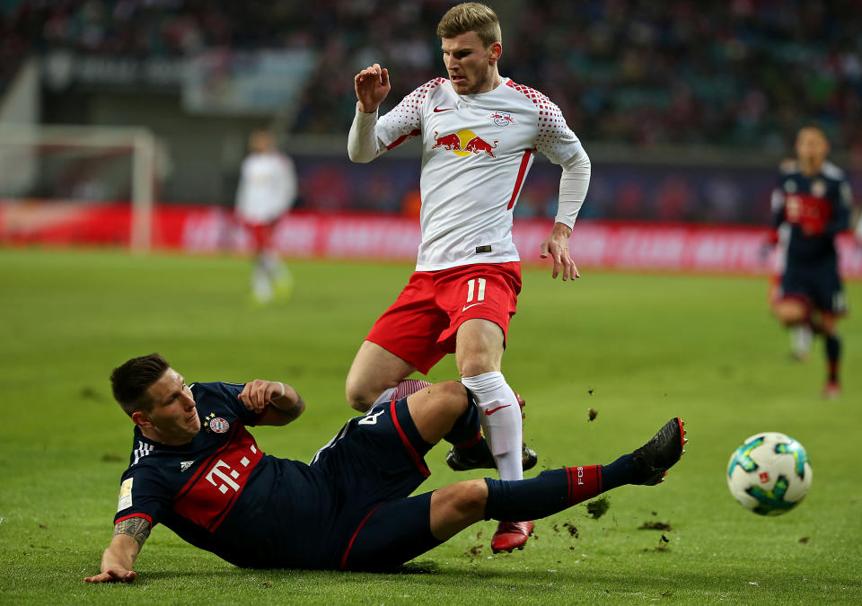 <p><strong>Timo Werner (25, RB Leipzig): </strong>Schaffte bei RB Leipzig den Sprung zu Deutschlands Stürmer Nummer eins und ist dadurch automatisch ein Thema für die Bayern. Werner soll auch schon länger auf der Liste der Münchner stehen. Erzielte seit Leipzigs Bundesliga-Aufstieg 32 Tore in 68 Pflichtspielen, dazu sieben in zwölf Länderspielen. Hat Vertrag bis 2020, Martkwert ca. 50 Millionen Euro.<br>(Bild: Getty Images) </p>