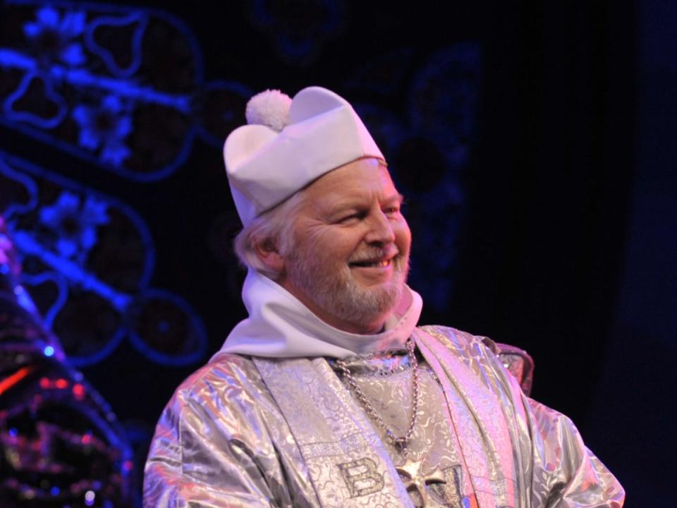 Ian Lavender as Monsignor Howard in ‘Sister Act’ at the London Palladium (Alan Davidson/Shutterstock)