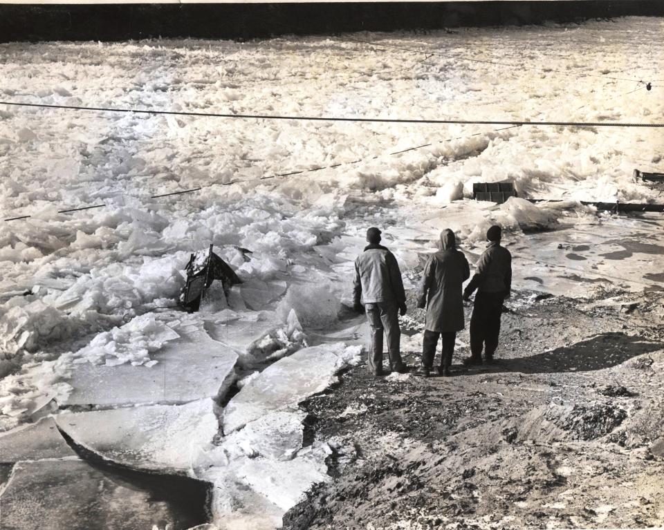 Ice in the French Broad River along Amboy Road, Dec. 13, 1962.