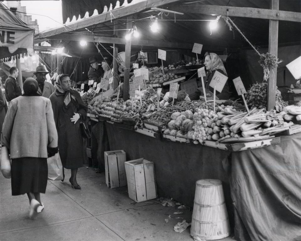 The Sixth Street Market in 1959, shortly before it was torn down to make room for a ramp to the Mill Creek Expressway, now Interstate 75. The Enquirer/Ran Cochran