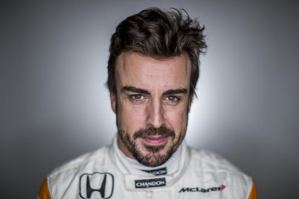 <p><strong>Alonso, Fernando</strong><br><strong>Nationality: Spanish</strong><br><strong>Team: McLaren</strong><br><strong>Age: 35</strong><br><strong>Car No: 14</strong> </p>