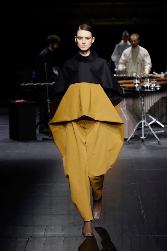 Issey Miyake FW23 Proves It's Chic to Be Square