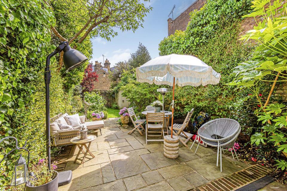 grade ii listed townhouse for sale in richmond
