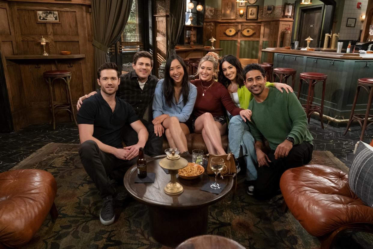 Charlie (Tom Ainsley), Jesse (Chris Lowell), Ellen (Tien Tran), Sophie (Hilary Duff), Valentina (Francia Raisa) and Sid (Suraj Sharma) in How I Met Your Father (Patrick Wymore / Disney+)