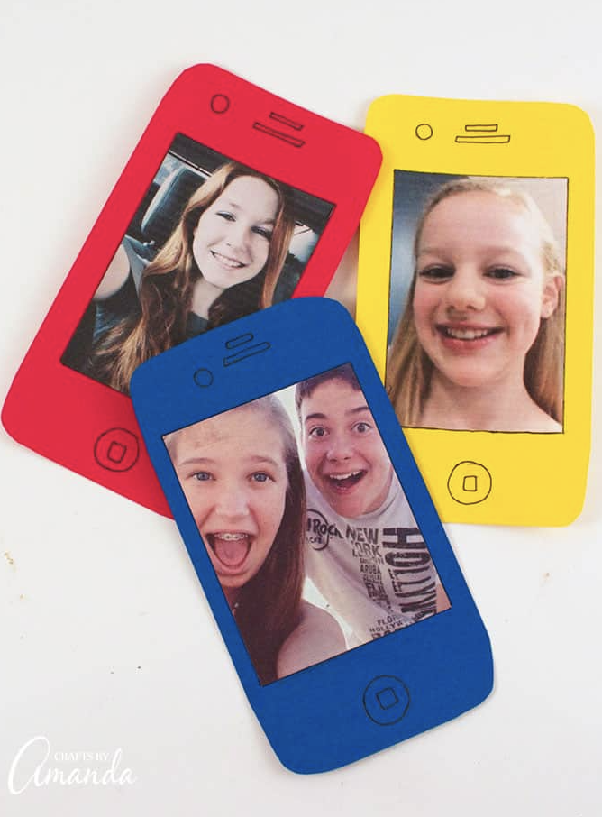 22) Cell Phone Selfie Cards