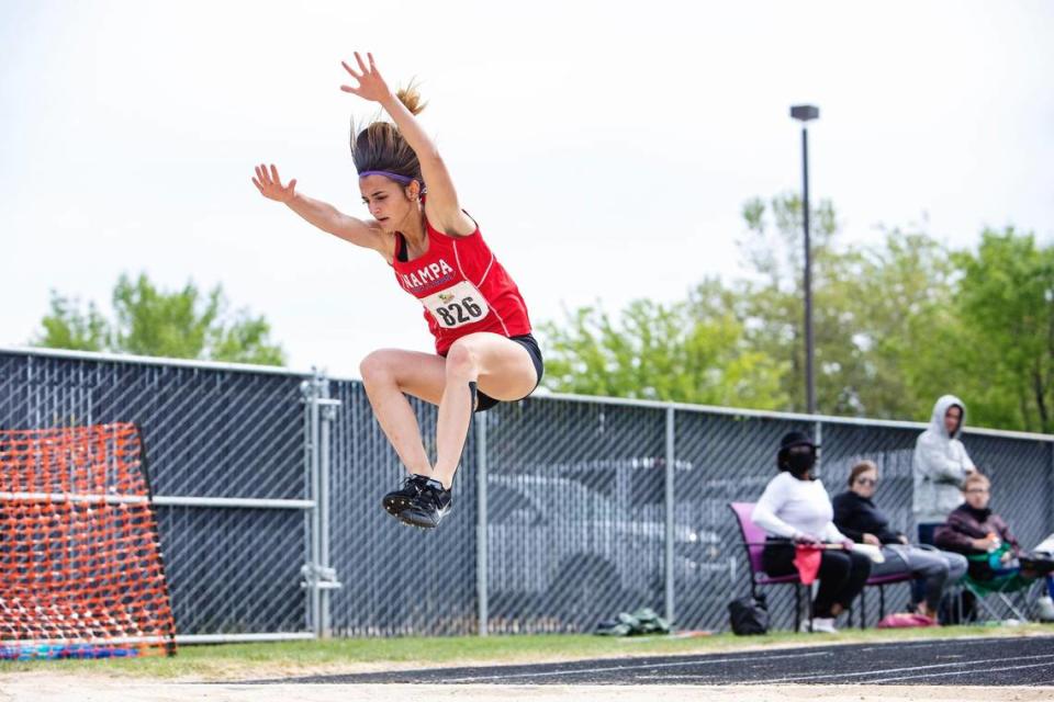 Nampa’s Danika Hartman returns for her senior year after an injury sidelined her at district and state last season.