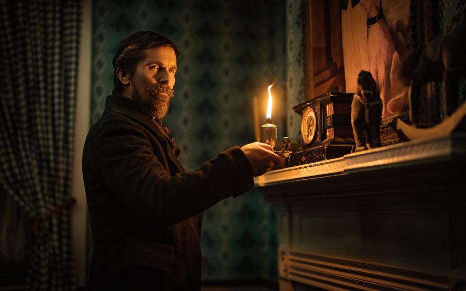 Augustus Landor (Christian Bale), die Hauptfigur in "Der denkwürdige Fall des Mr. Poe", soll in West Point eine mysteriöse Mordserie aufklären. (Bild: Scott Garfield/Netflix 2022)