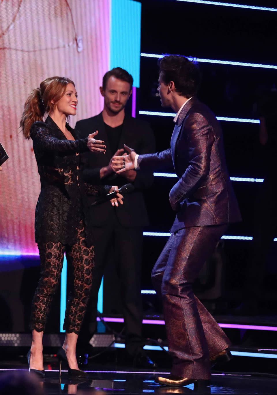 Brittany, along with her Pitch Perfect 3 co-stars, presented Harry with the Best International Artist Award at the ARIAs. Source: Getty