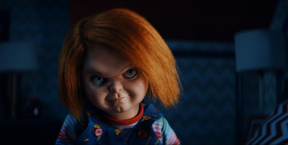 Chucky ist zurück: Die berühmt-berüchtigte Mörderpuppe verbreitet wieder Angst und Schrecken. (Bild: 2021 Universal Content Productions LLC)