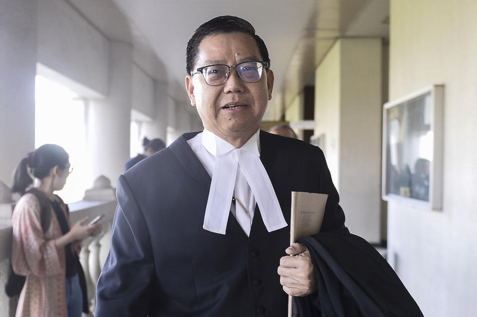 Tengku Adnan Mansor’s lawyer Datuk Tan Hock Chuan is seen at the Kuala Lumpur High Court January 20, 2020. — Picture by Miera Zulyana