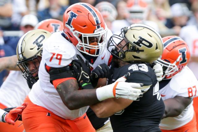 Chiefs had formal interview with Illinois OT Vederian Lowe at 2022 NFL  Scouting Combine