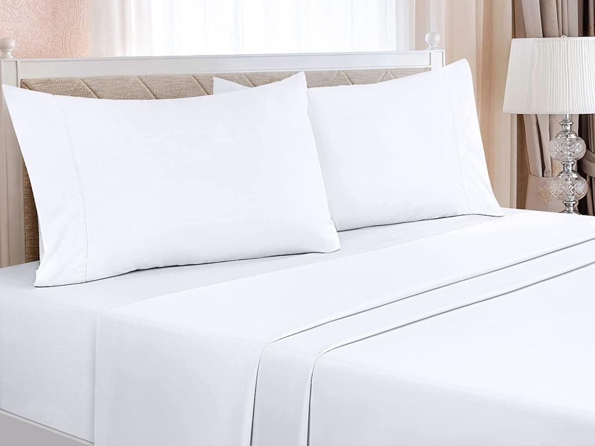 Pillows & bed sheets under $25: 243,000 5-star reviews say these are the  best