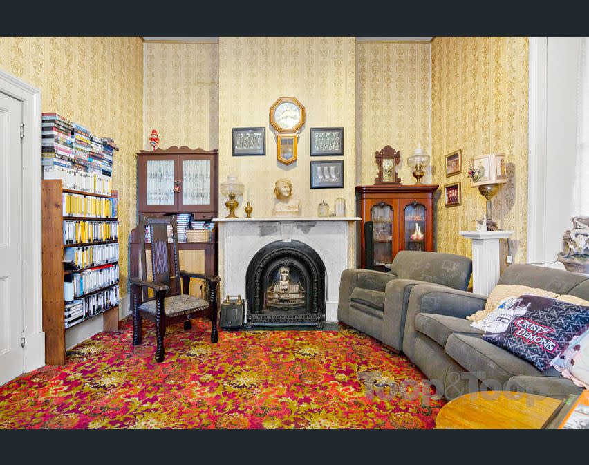 Sitting room inside the Macgill 'creepy' house for sale. (Image: realestate.com.au/Toop &amp; Toop)