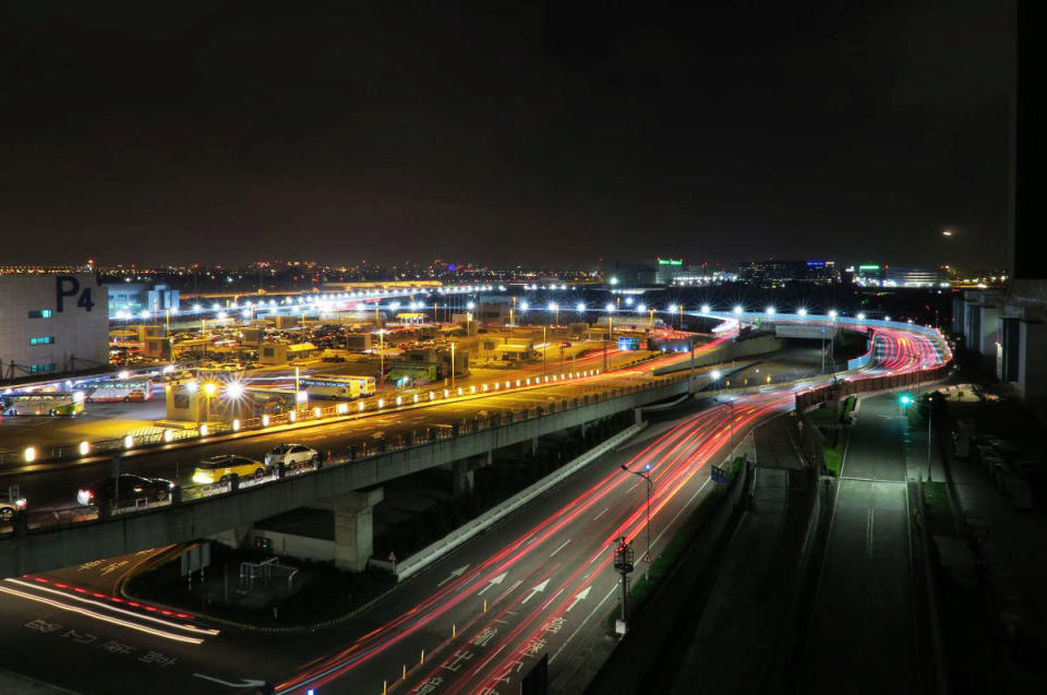 桃園機場觀景台夜景(圖片來源：桃園國際機場)