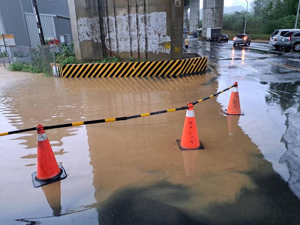 淹水受災，台中市地稅局提醒民眾如有財損可申請減稅。（圖：中市府提供）