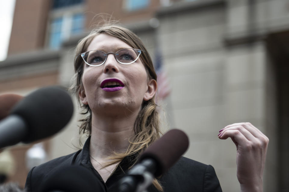 Former military intelligence analyst Chelsea Manning speaks to the press in Alexandria, Virginia, on May 16, 2019.&nbsp; (Photo: ERIC BARADAT/AFP via Getty Images)