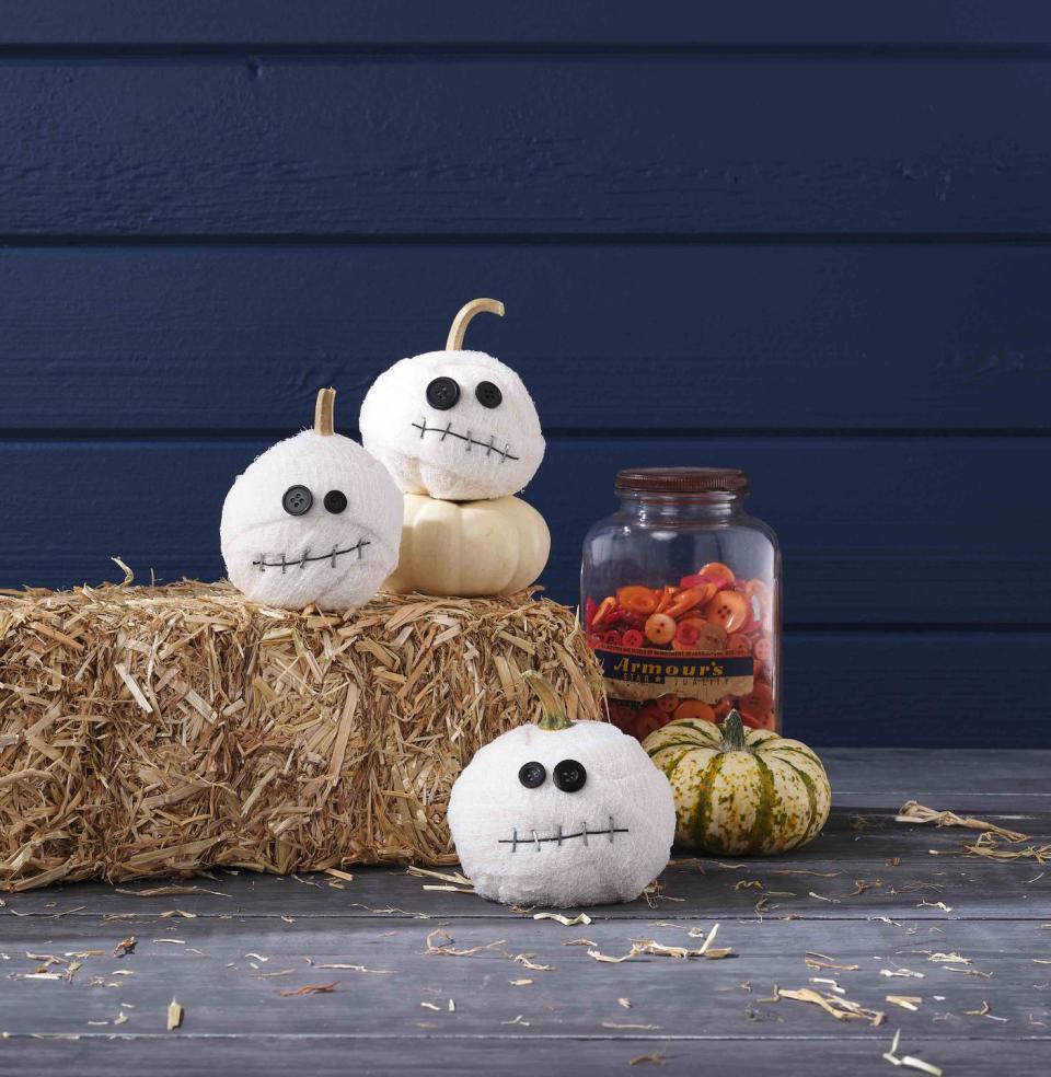 2) Mummy Pumpkins