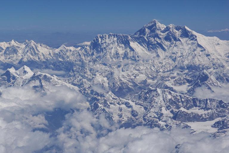 Irish climber dies while attempting to climb Mount Everest