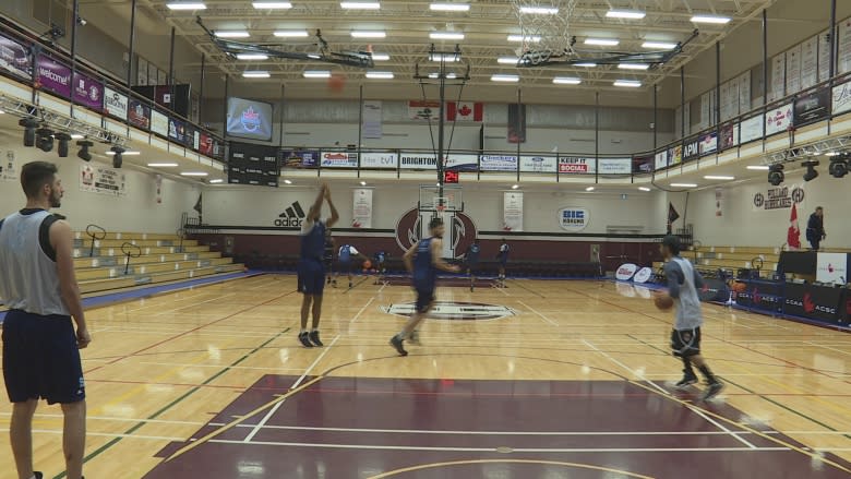 Holland College advances in men's basketball championships