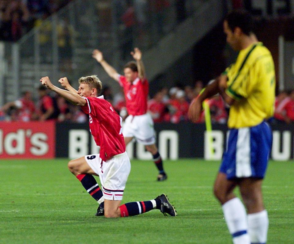 Noruega fue el último equipo en derrotar a Brasil en fase de grupos, en Francia 1998 (Foto de: ANTONIO SCORZA / AFP)        (Foto de: ANTONIO SCORZA/AFP via Getty Images)