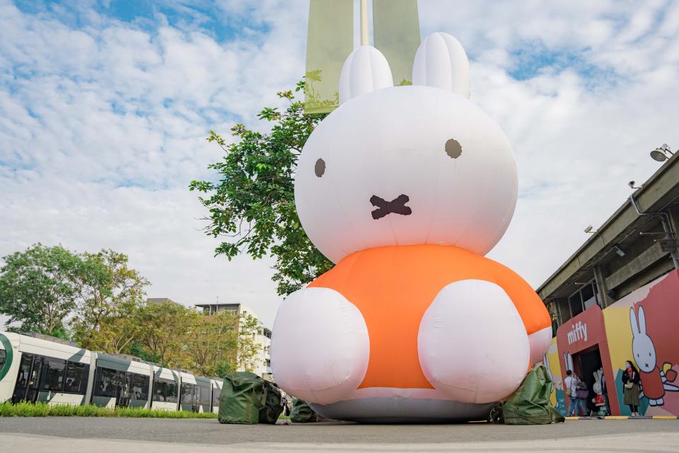 <strong>「玩玩兔米飛創意展」巡迴最終站在高雄駁二，將展覽至3月中旬。（圖／翻攝自駁二藝術特區臉書）</strong>