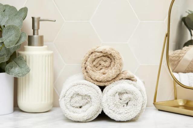 How to Clean Towels, Remove Mildew and Bacteria